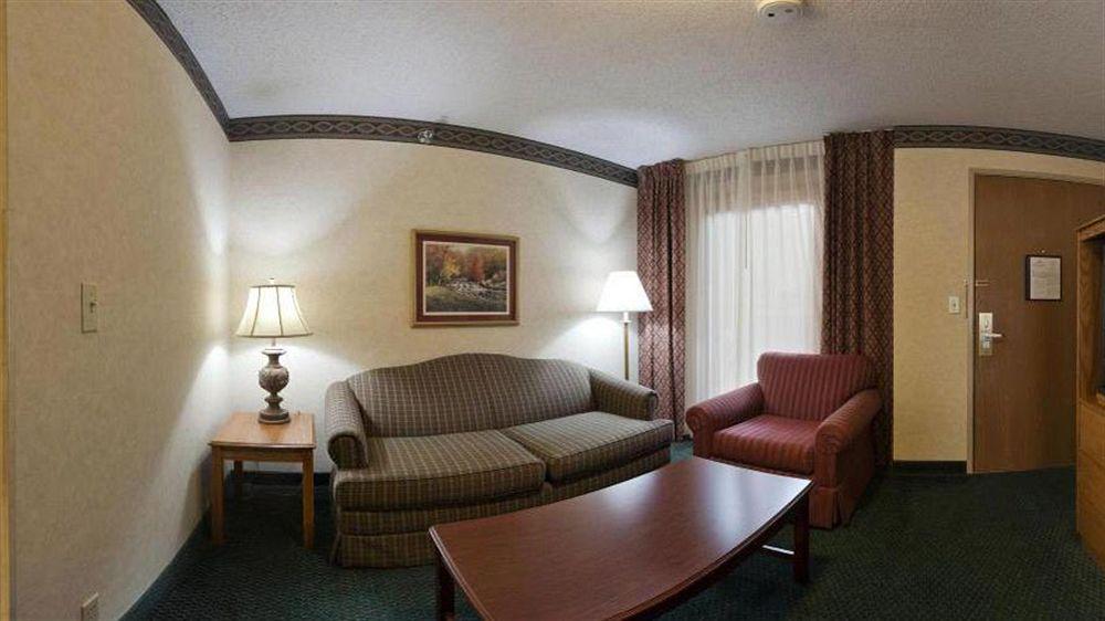 Country Inn & Suites By Radisson, Mishawaka, In South Bend Bagian luar foto