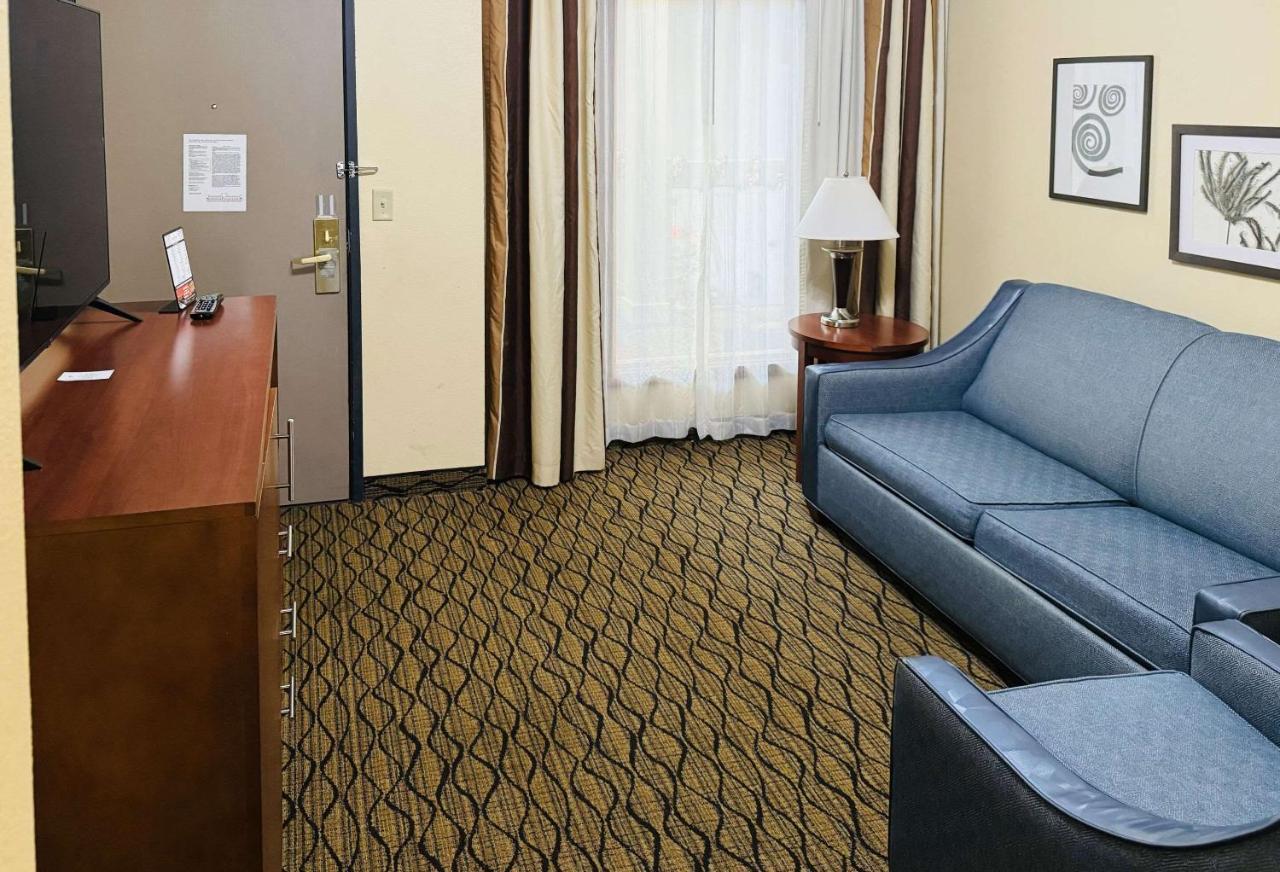 Country Inn & Suites By Radisson, Mishawaka, In South Bend Bagian luar foto